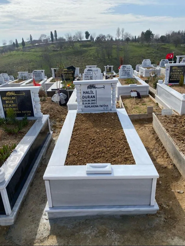 Desenli granit mezar modeli