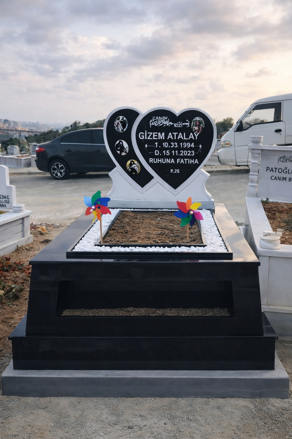 Modern özel mezar modeli